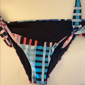 Tie up swim bottoms